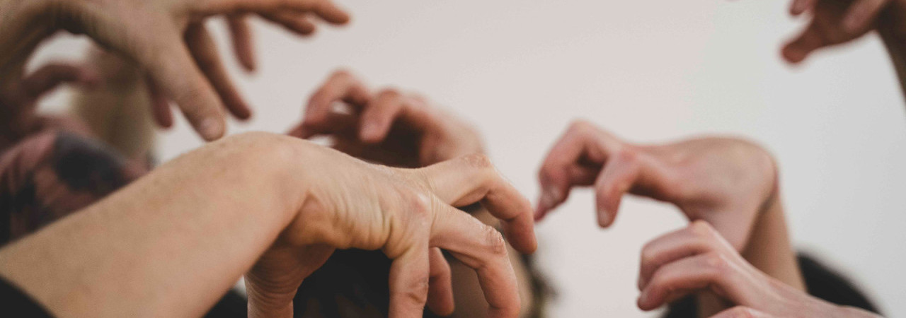 AULA DE DANZA DO CAMPUS DE OURENSE. UVIGO / CÍA. DE DANZA USC / AULA DE DANZA DA UDC / A CASA VELLA DANZA